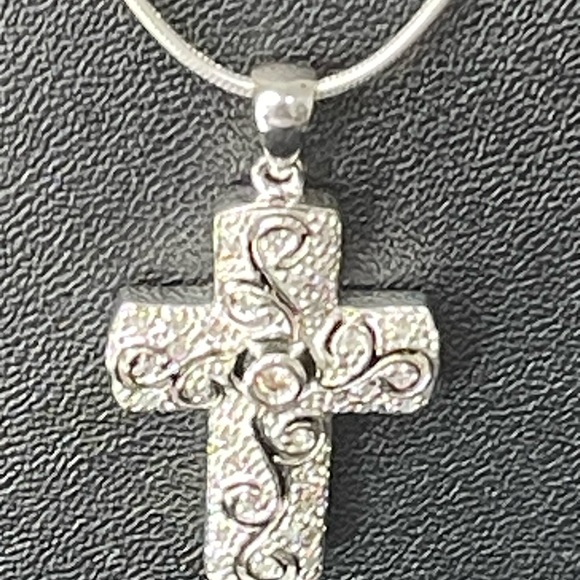 925 Sterling silver, EA Diamond Cross necklace - Picture 2 of 8